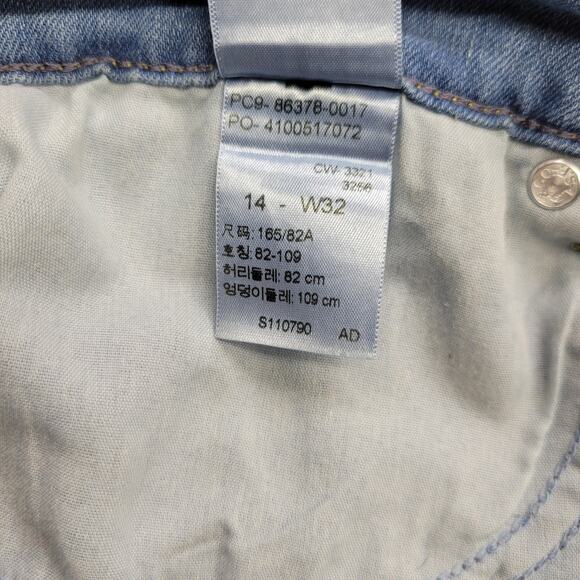 Levi Strauss Signature Bermuda Shorts Women’s 14 W32 Blue Denim Jorts - Picture 8 of 10